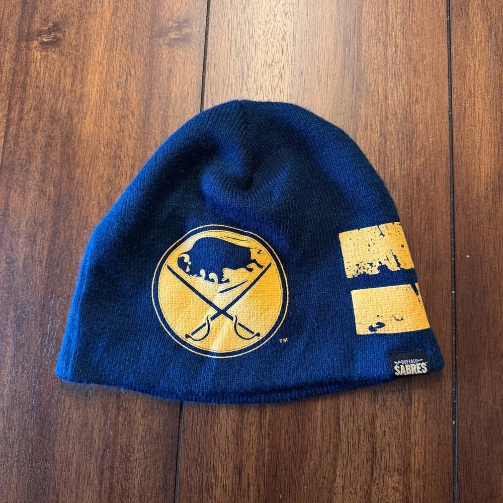 Buffalo Sabres My NHL Youth Boys Winter Beanie Hat Size 8-20 OSFM 100% Acrylic